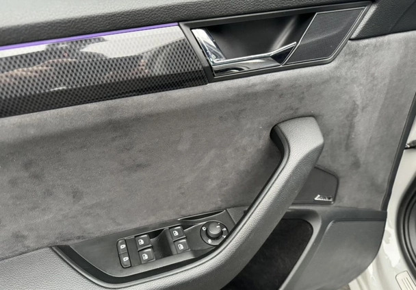 Skoda Superb cena 94900 przebieg: 206000, rok produkcji 2018 z Jeziorany małe 596